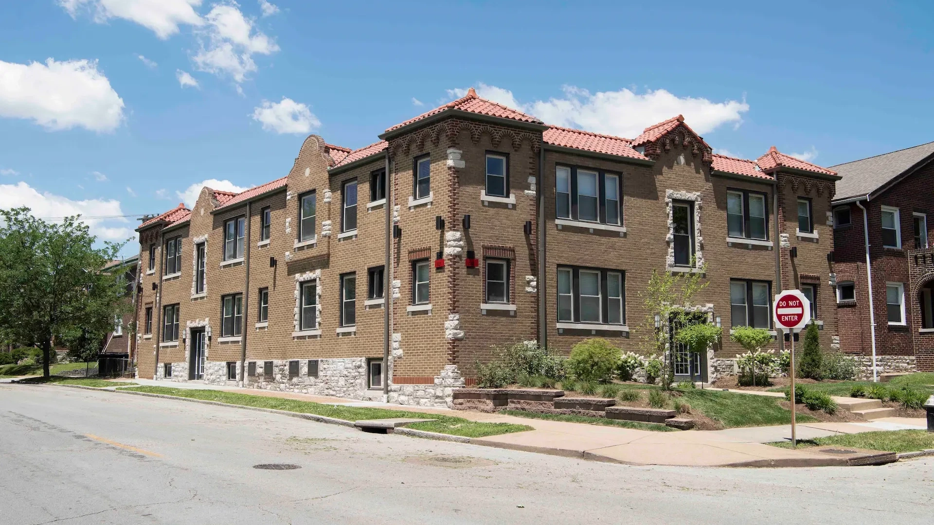 3539 Lawn Avenue Cover Photo