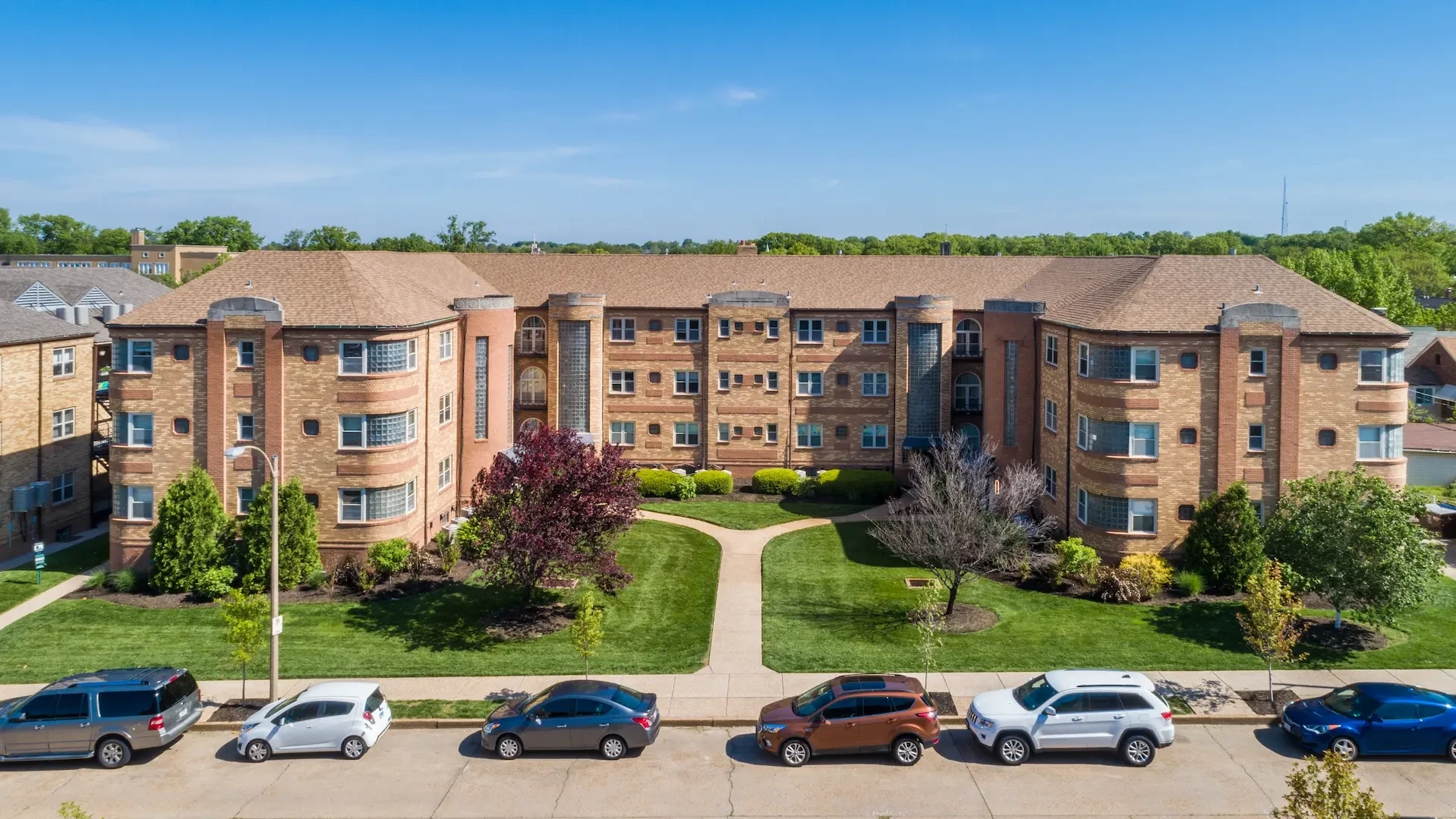 5819-25 Lindenwood Cover Photo